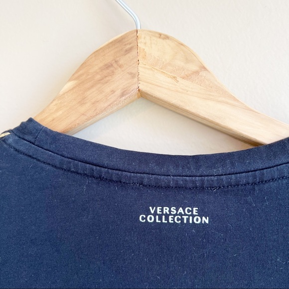 VERSACE Men’s Black Fitted Tee Size Small Short Sleeve - Picture 6 of 8